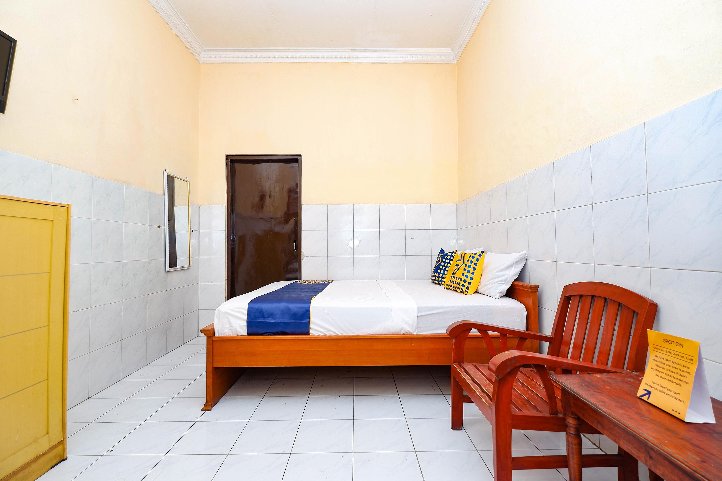 Spot On 2011 Hotel Mekar Sari Surakarta  Exterior photo